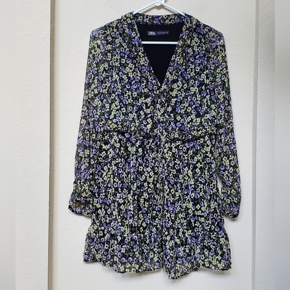 Zara Long Sleeve Floral Tiered Dress. Size Medium